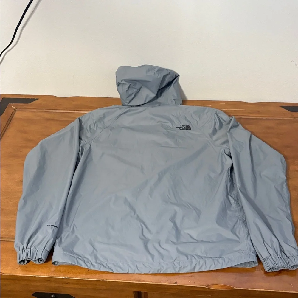 The North Face Nylon Light Gray Windbreaker Size Small